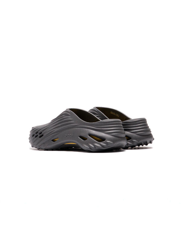 crocs-echo-wave-black-sand-